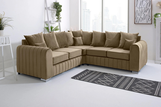 Lilly Corner Scatterback Sofa – Relaxed Comfort with Modern Style